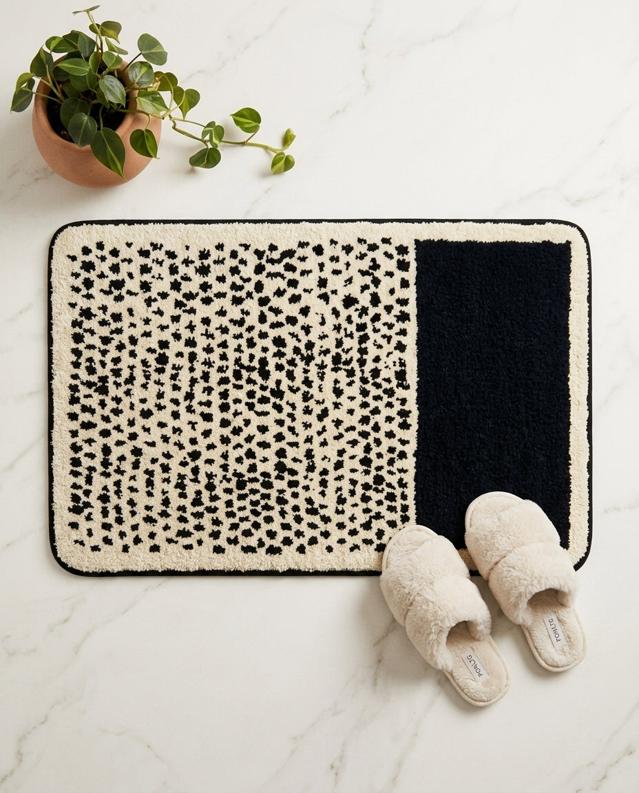 Handmade Abstract Bath Mat – Soft, Non-Slip & Stylish