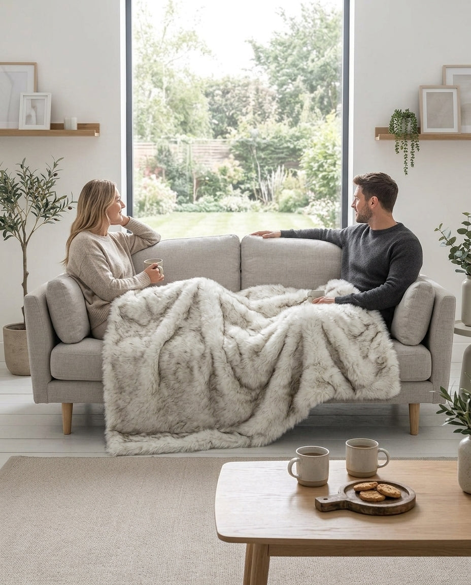 Faux Fox Fur Blanket – Plush, Warm & Cruelty-Free Throw