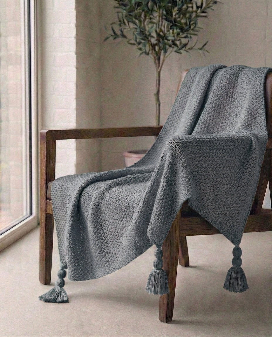 Wool Knit Throw Blanket with Tassels | Nordic Warmth