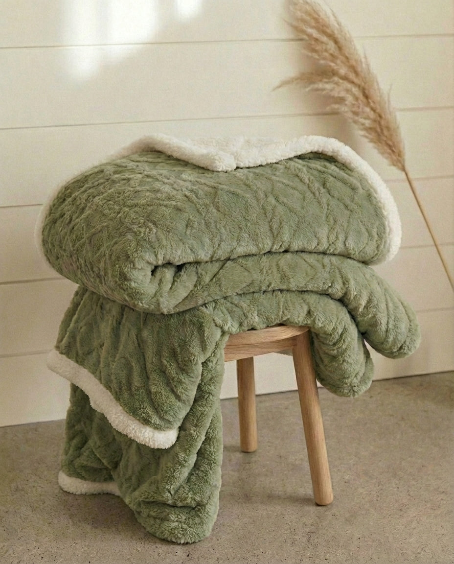 Winter Fleece Blanket – Luxury Plush Throw | 5 Sizes