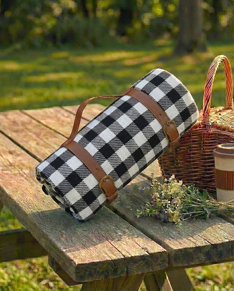 Waterproof Picnic Blanket – Foldable Sandproof Outdoor Mat