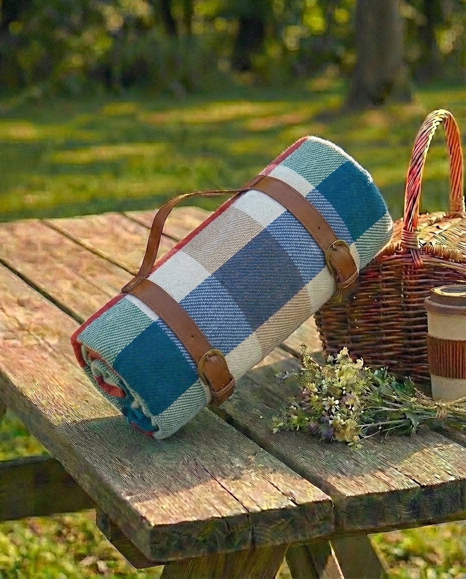 Waterproof Picnic Blanket – Foldable Sandproof Outdoor Mat