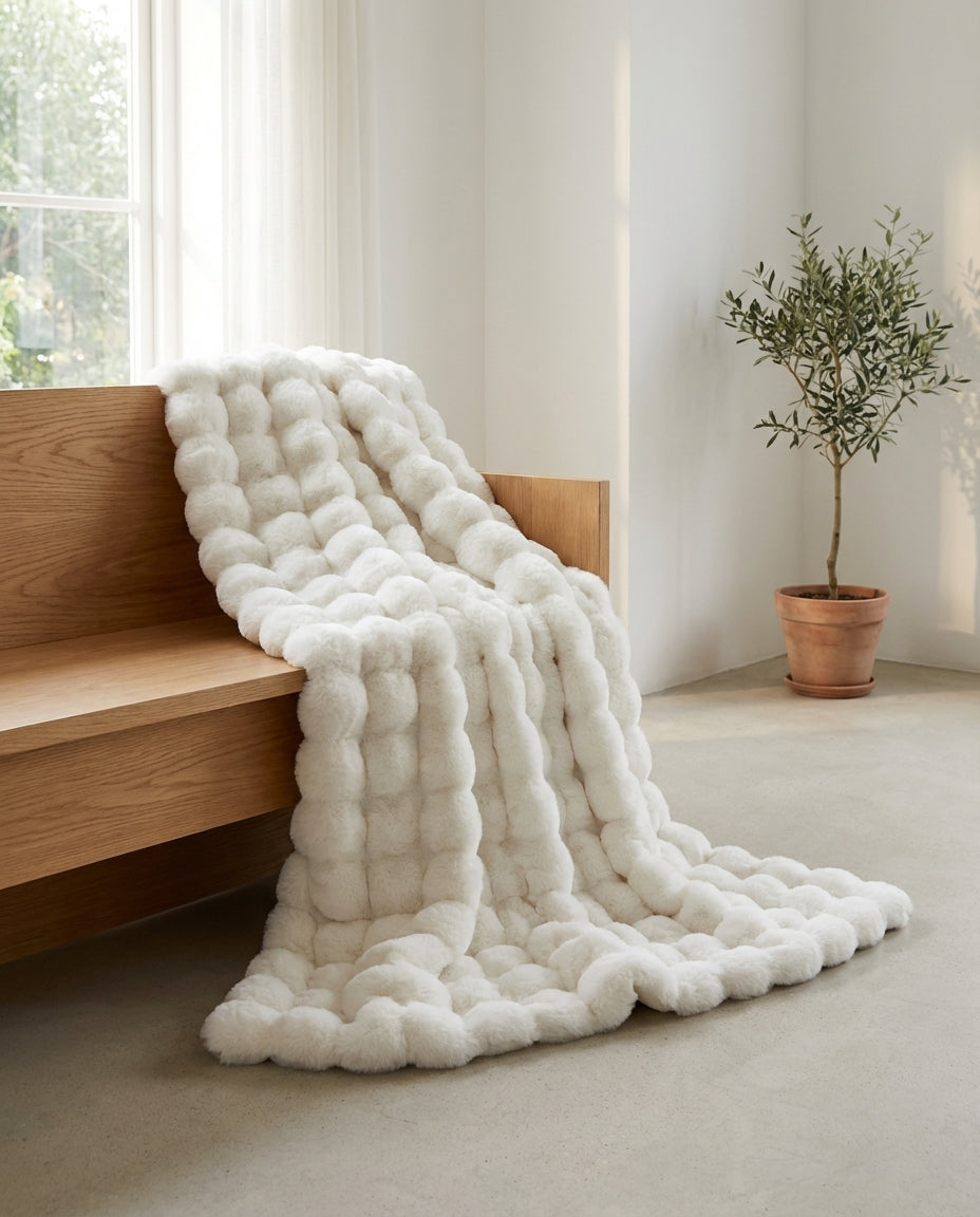 Faux Fur Throw Blanket – Luxury Snuggle Wrap