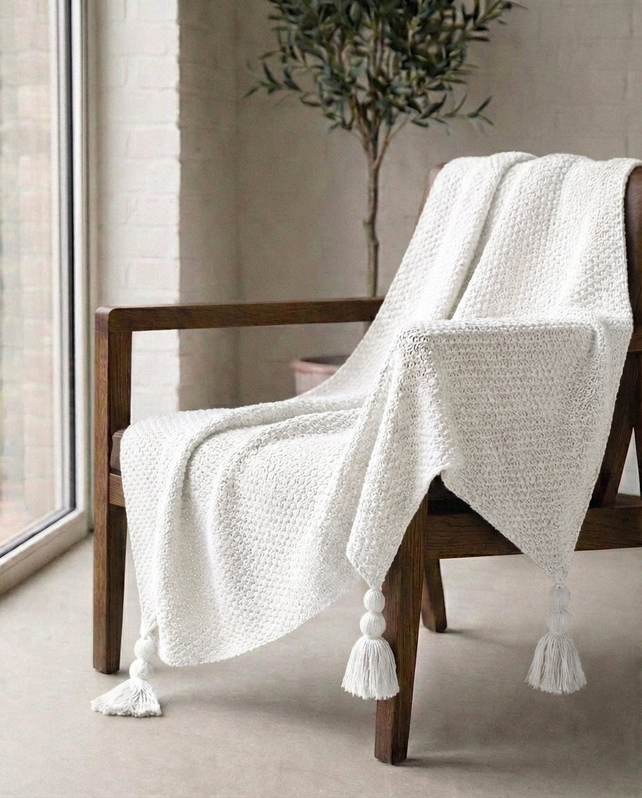 Wool Knit Throw Blanket with Tassels | Nordic Warmth