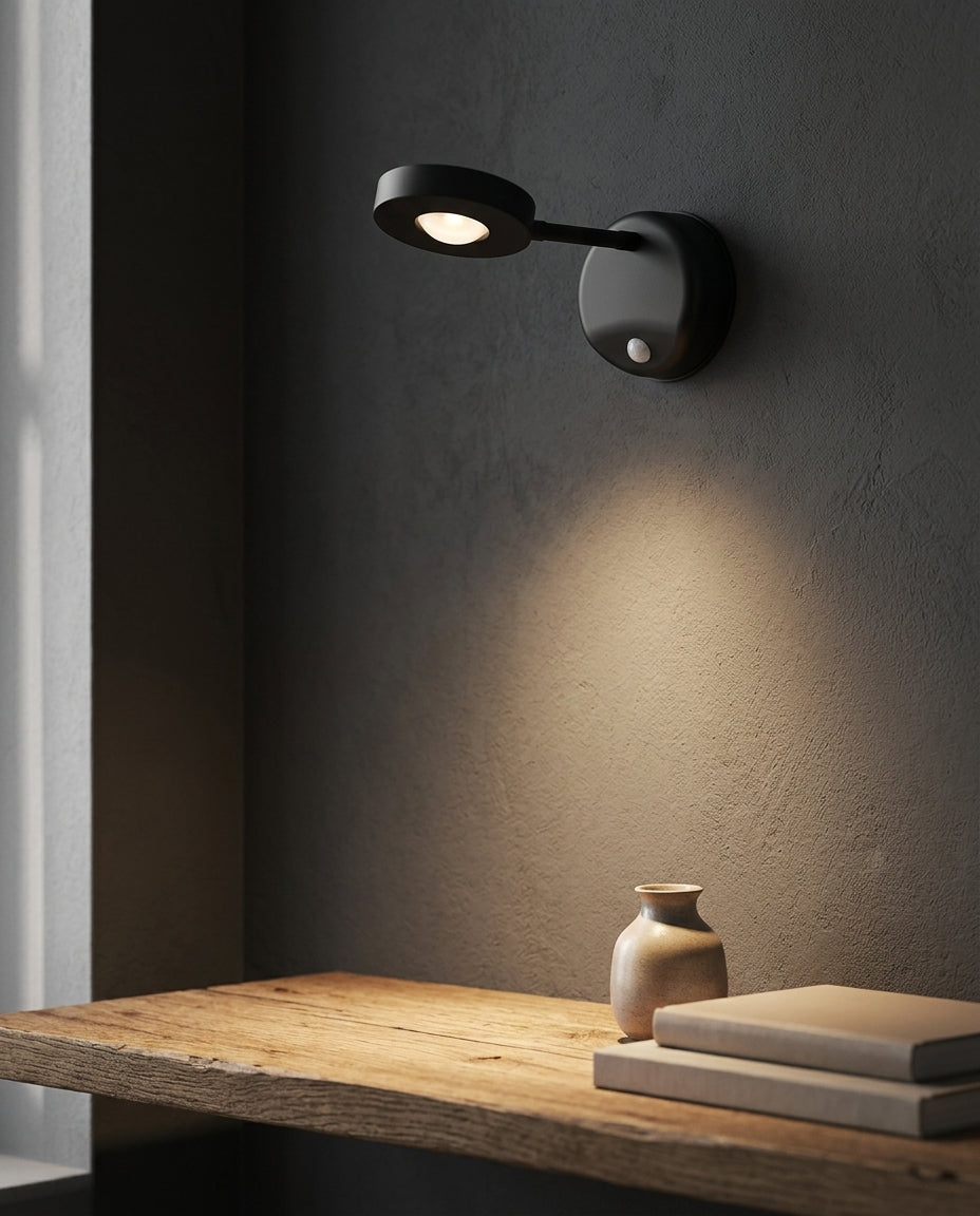 Wireless LED Spotlight with Motion Sensor | LumaSwivel 360